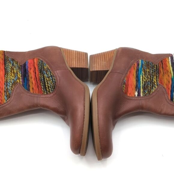 Bandolino Bozeman Tan Multicolor Embroided Brown Heeled Cowboy Boots Size 7 - Picture 5 of 9